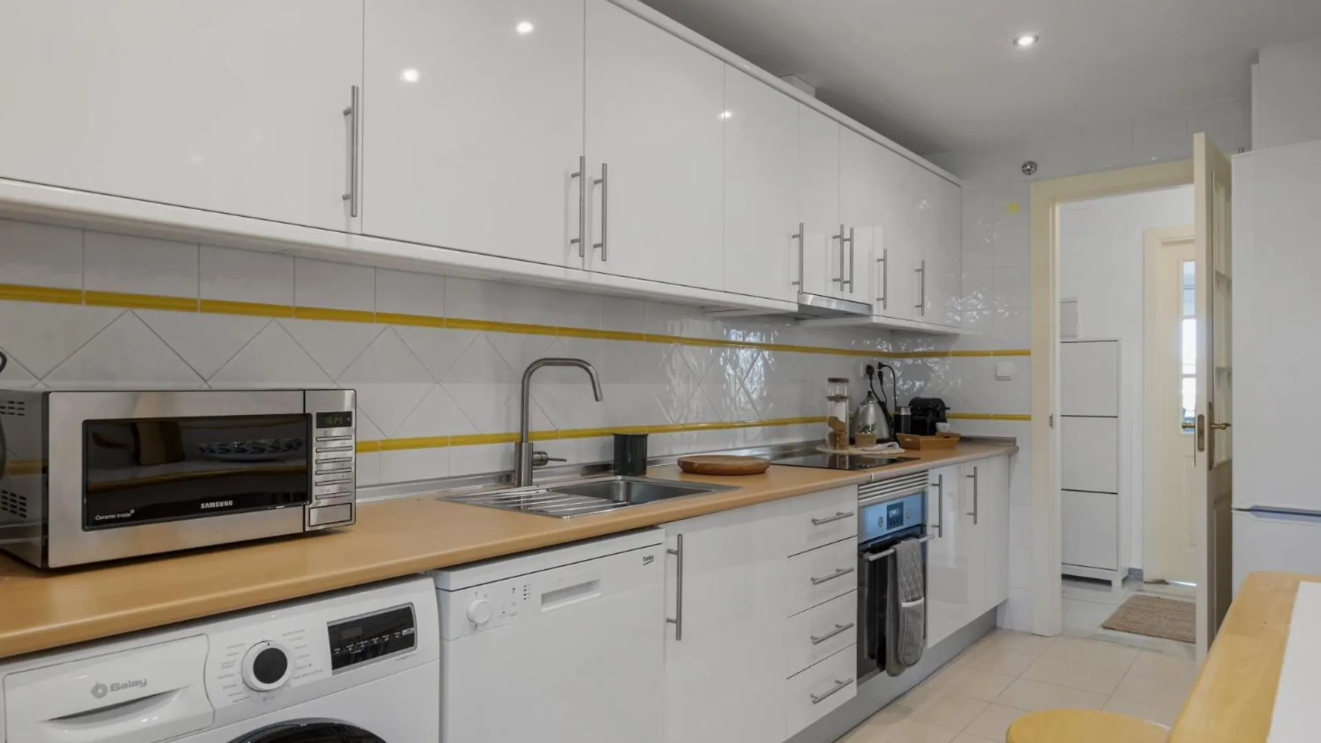 Vivi Homes - Rome Pool, Garden, Golf & Beach Marbella Spain